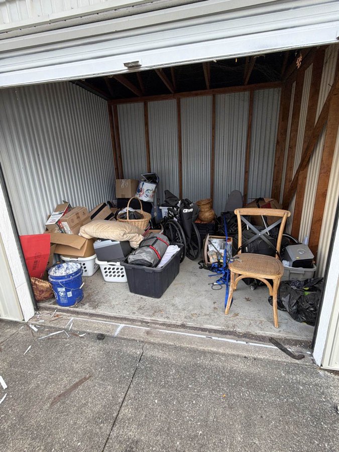 10 x 10 storage unit in Euclid, OH