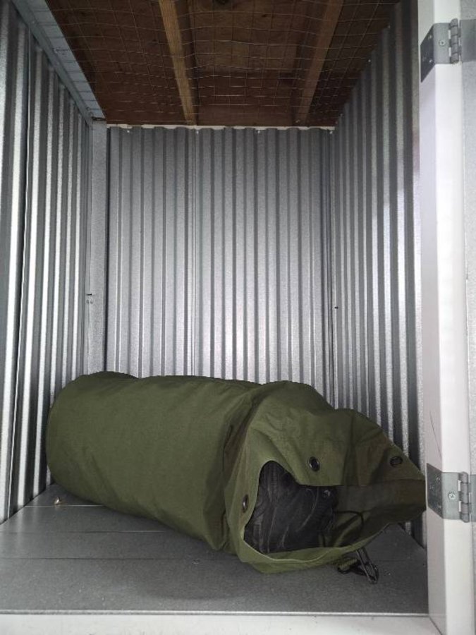 3 x 4 storage unit in Daly City, CA