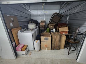 10 x 10 unit in San Antonio