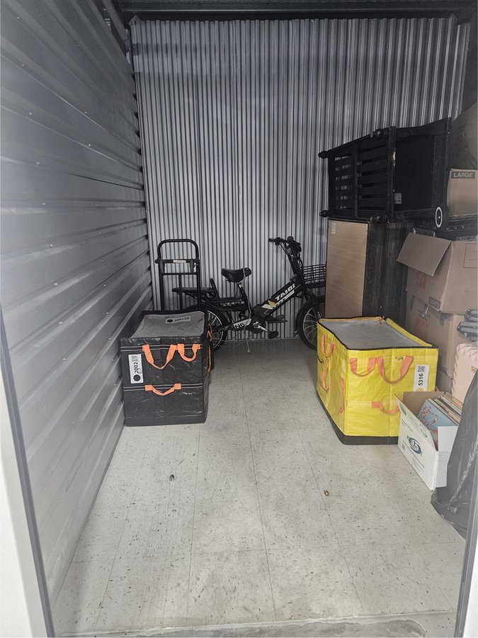 10 x 11 storage unit in New York, NY