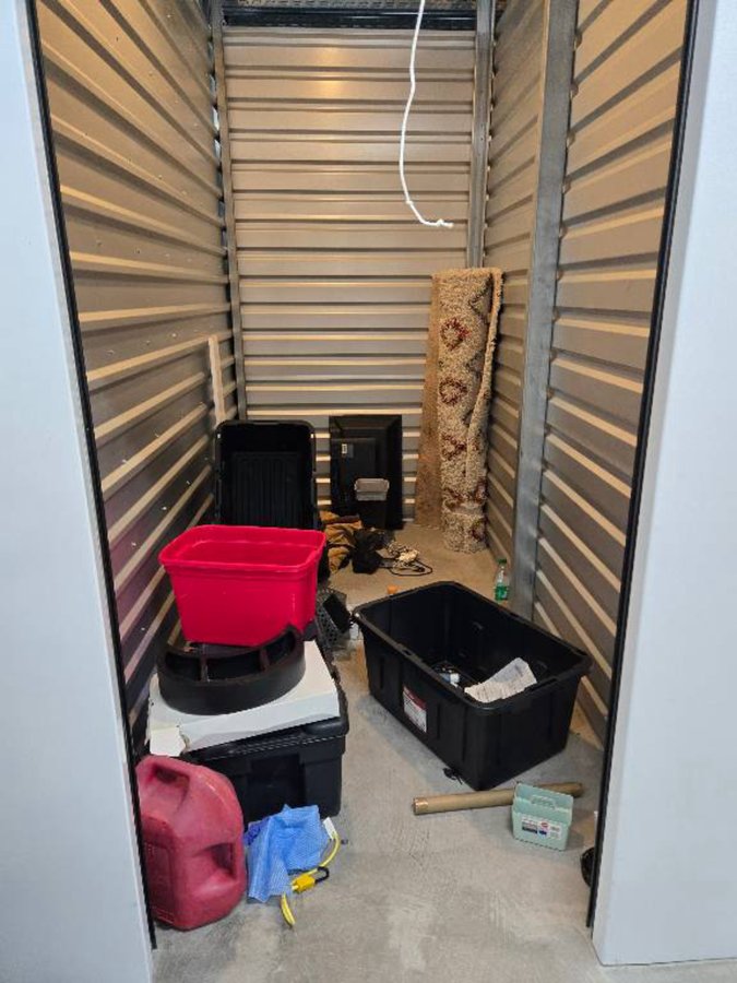 5 x 10 storage unit in El Paso, TX