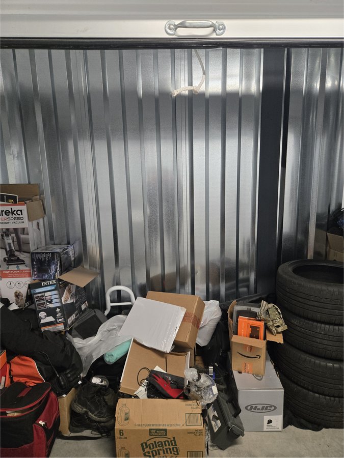 10 x 5 storage unit in Tolland, CT