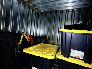8 x 4 unit in New York