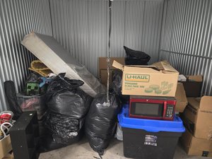 10 x 10 unit in Bloomfield