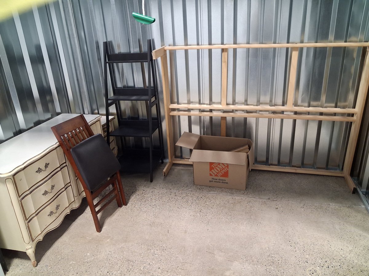 6 x 10 storage unit in Walker, MI