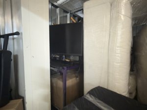 7 x 10 unit in New York