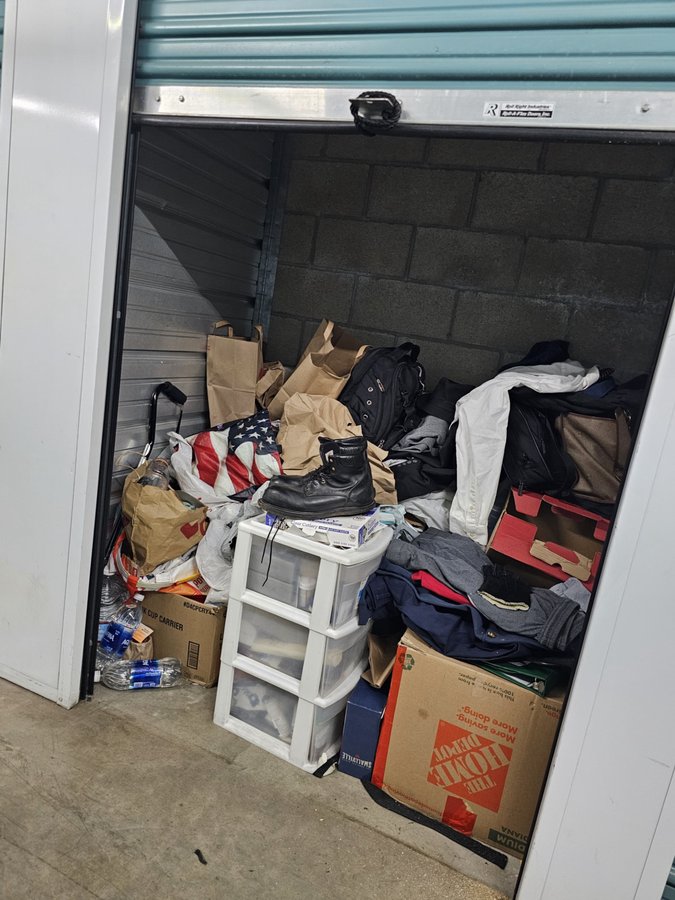 5 x 4 storage unit in Pomona, CA