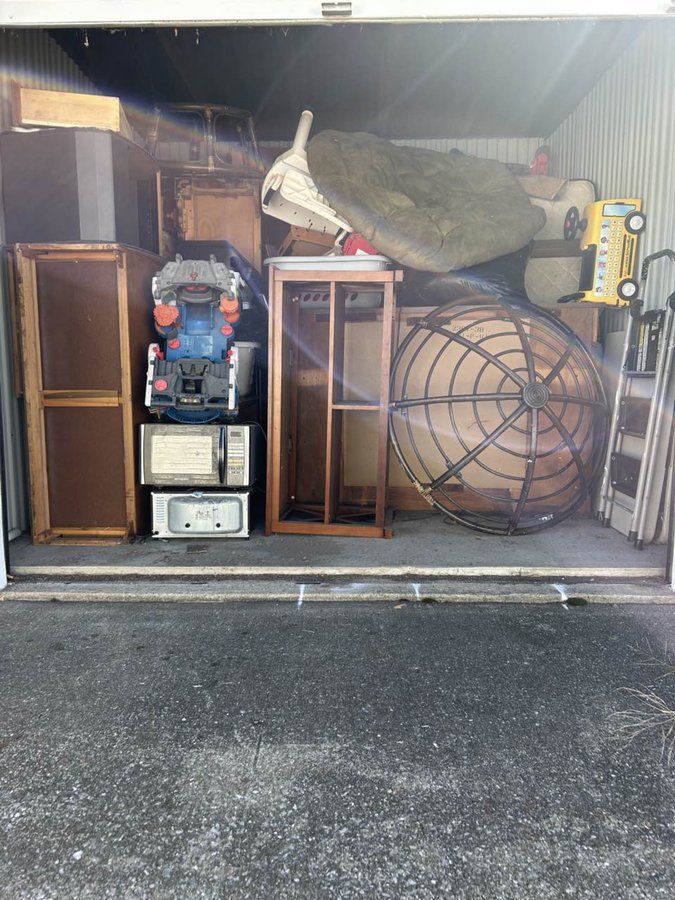 10 x 10 storage unit in Euclid, OH