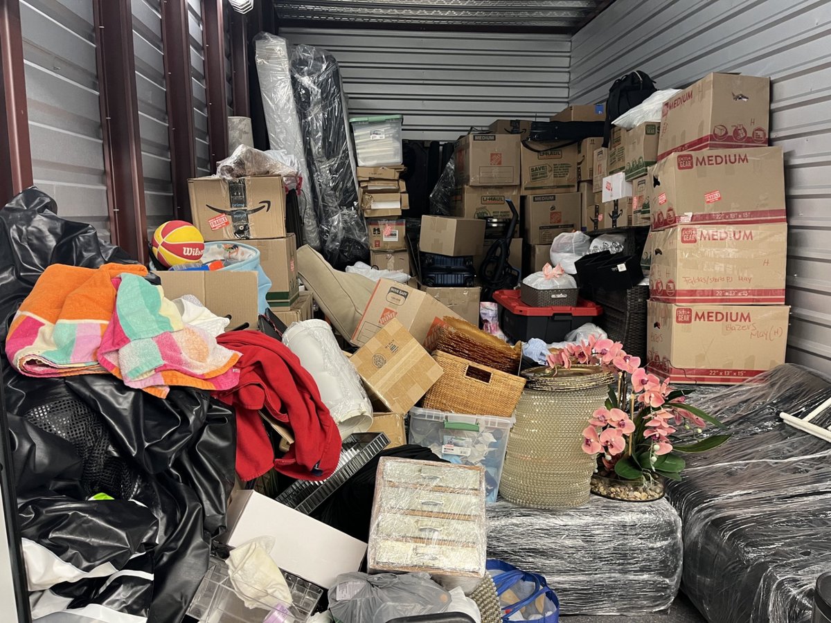 10 x 20 storage unit in Houston, TX