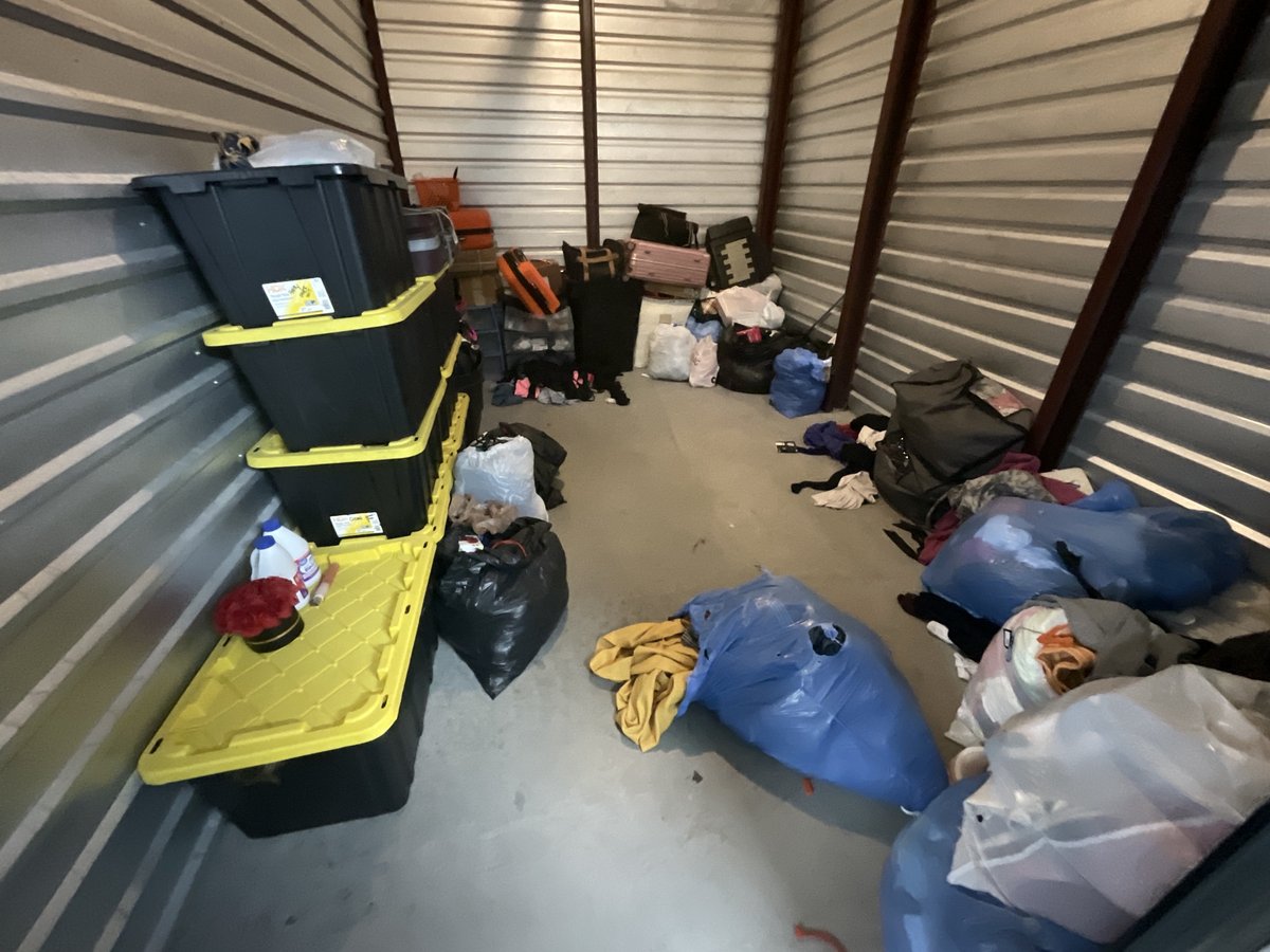 10 x 15 storage unit in Las Vegas, NV