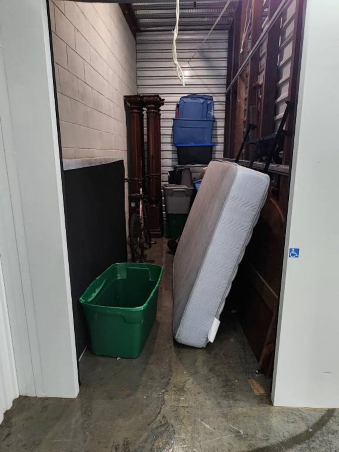 5 x 15 storage unit in Savannah, GA