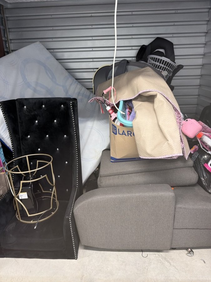 10 x 7 storage unit in Commerce Township, MI