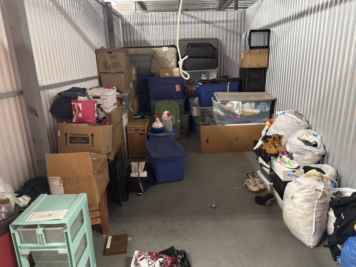 10 x 20 storage unit in Baltimore, MD