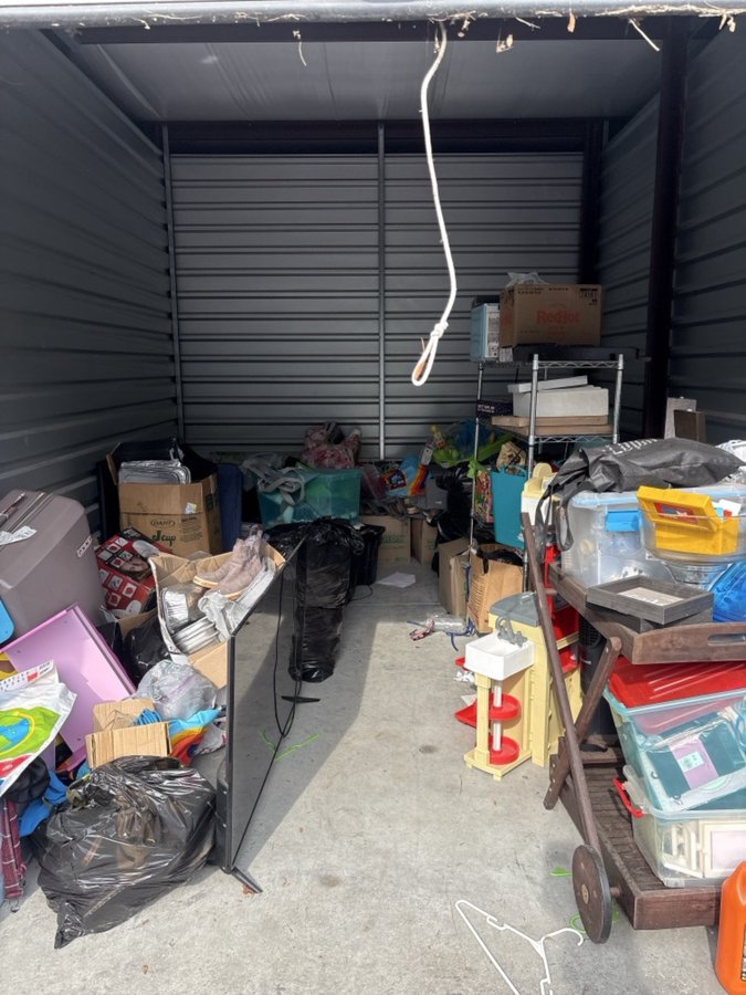 10 x 15 storage unit in Munster, IN