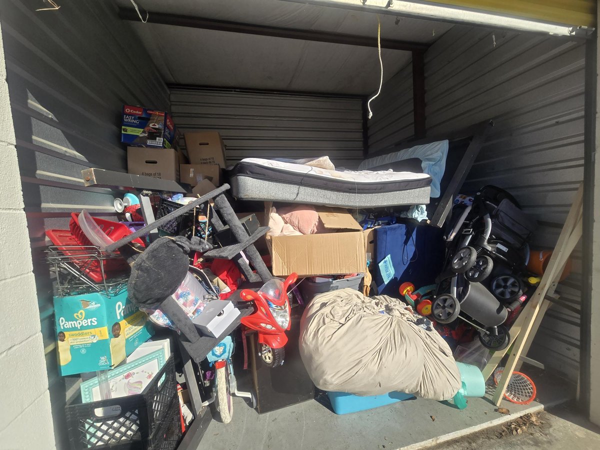 10 x 10 storage unit in Houston, TX