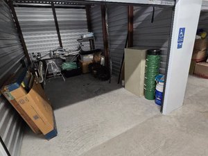 20 x 15 unit in Garland