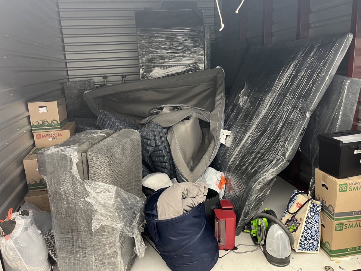 10 x 15 storage unit in Houston, TX