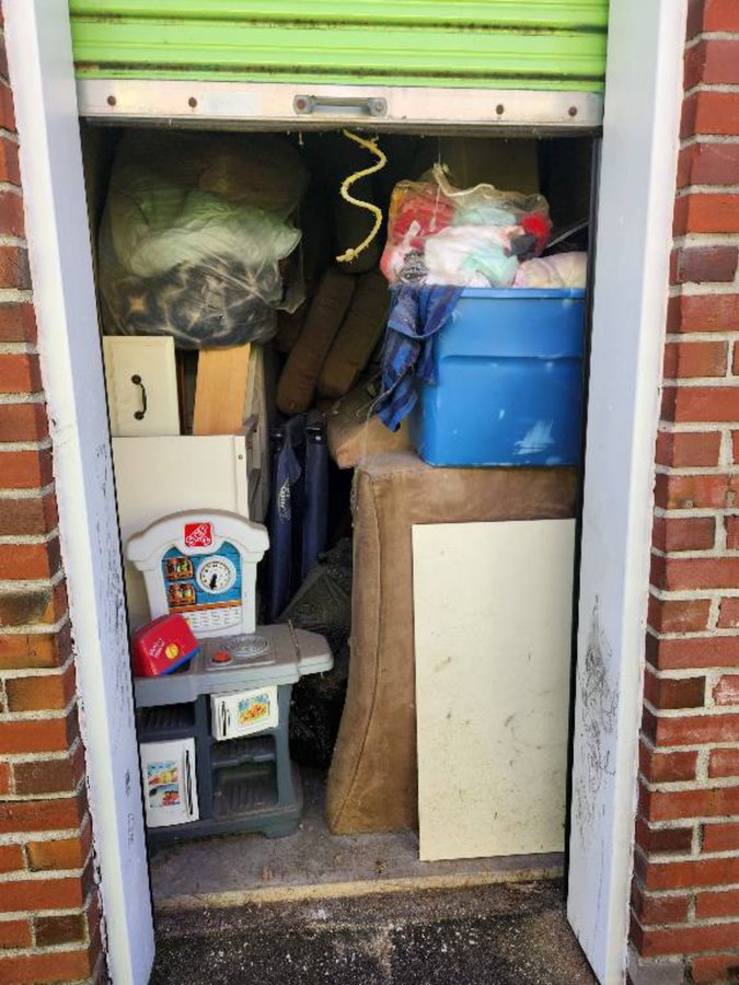 5 x 10 storage unit in St Louis, MO