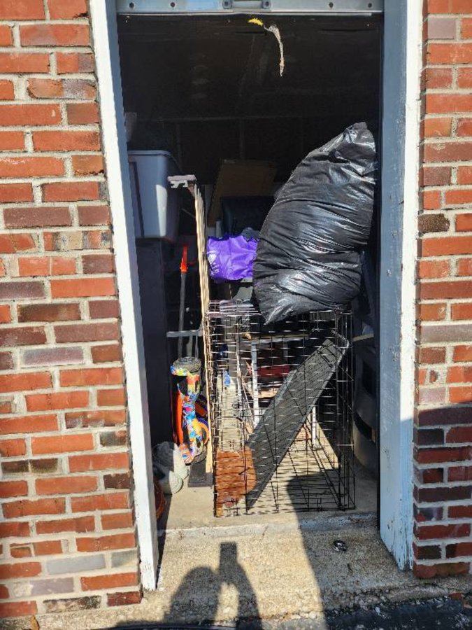 10 x 10 storage unit in St Louis, MO