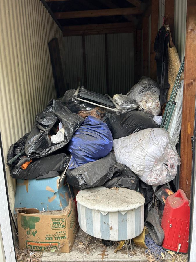 5 x 10 storage unit in Euclid, OH