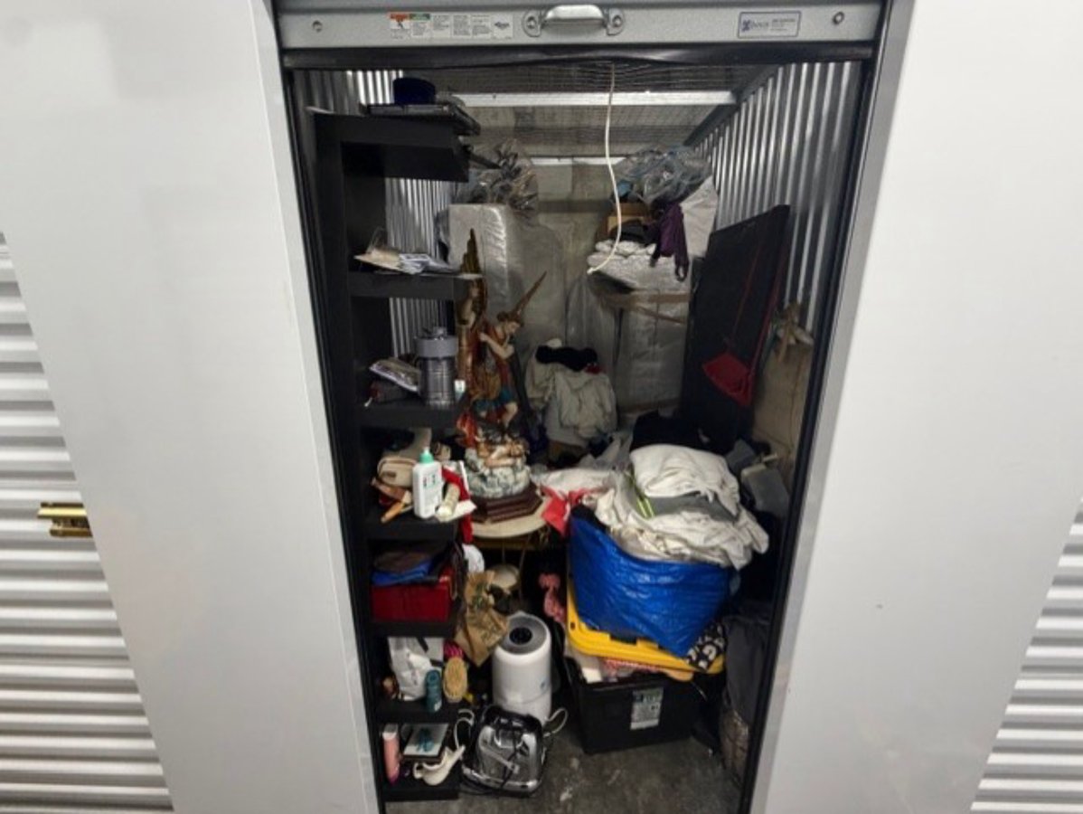5 x 8 storage unit in West Palm Beach, FL