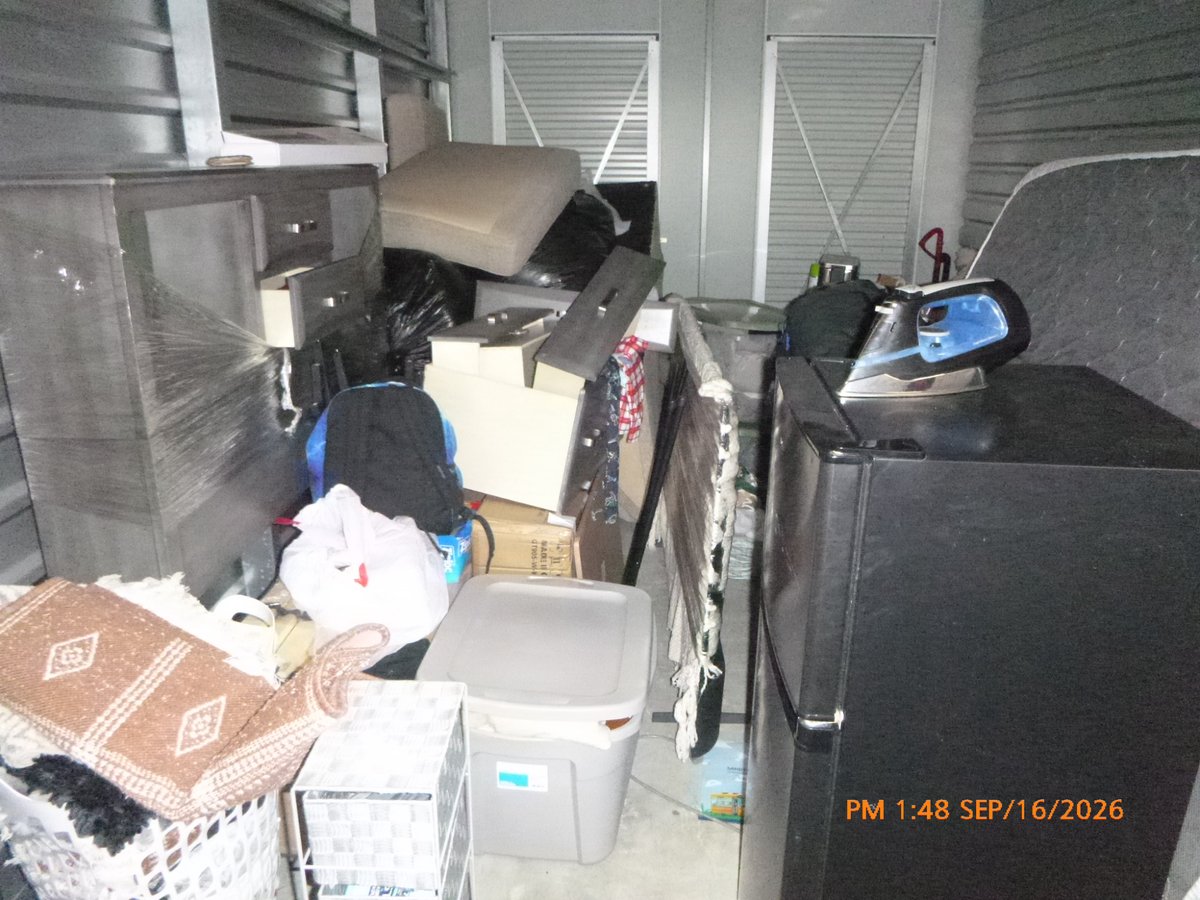 10 x 15 storage unit in Brightwaters, NY