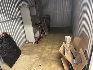 7 x 15 unit in Glen Burnie
