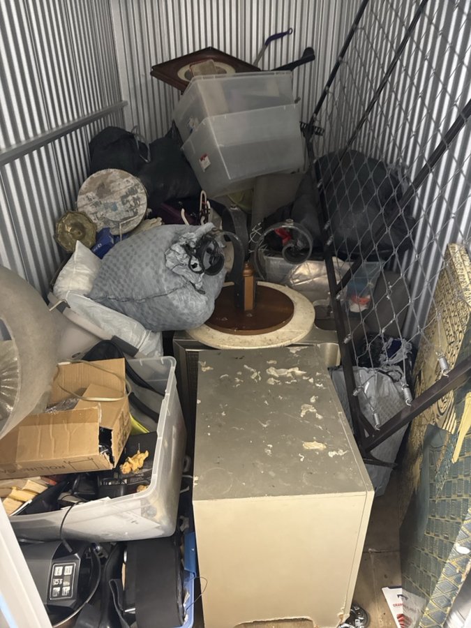 5 x 10 storage unit in Glen Burnie, MD