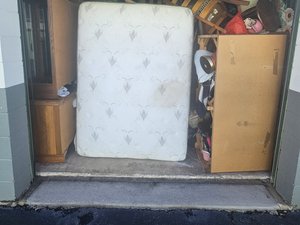 10 x 15 unit in Newark