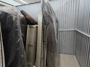 20 x 10 unit in Saint Ann