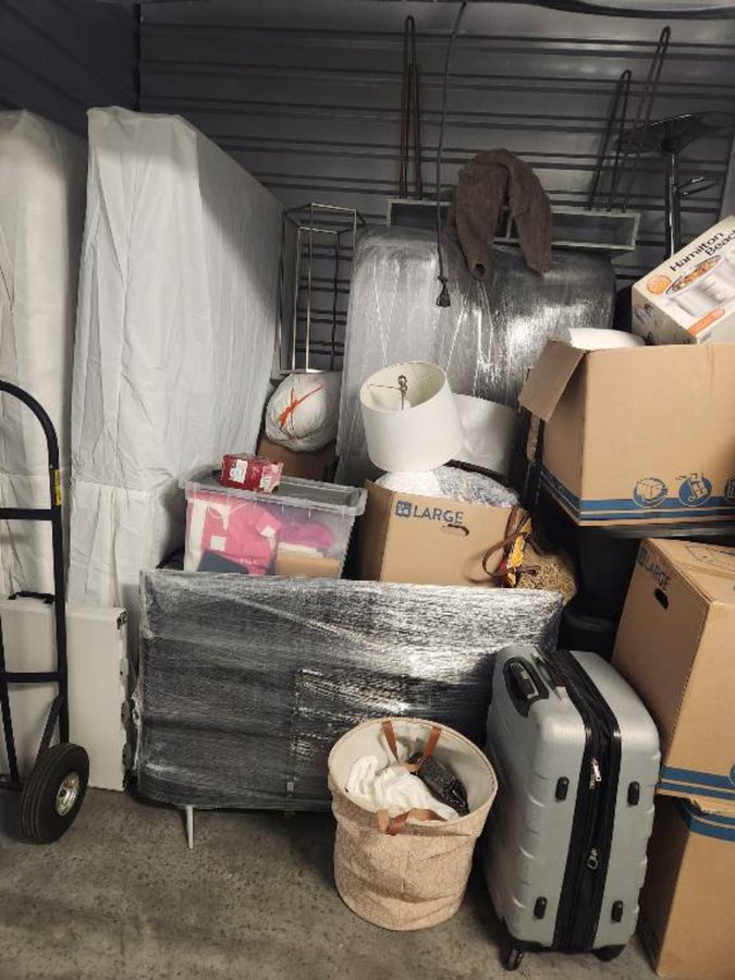 10 x 7 storage unit in Dallas, TX