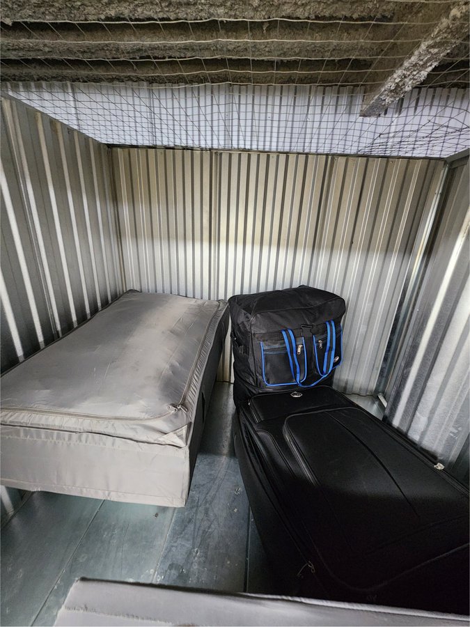 5 x 5 storage unit in Brooklyn, NY