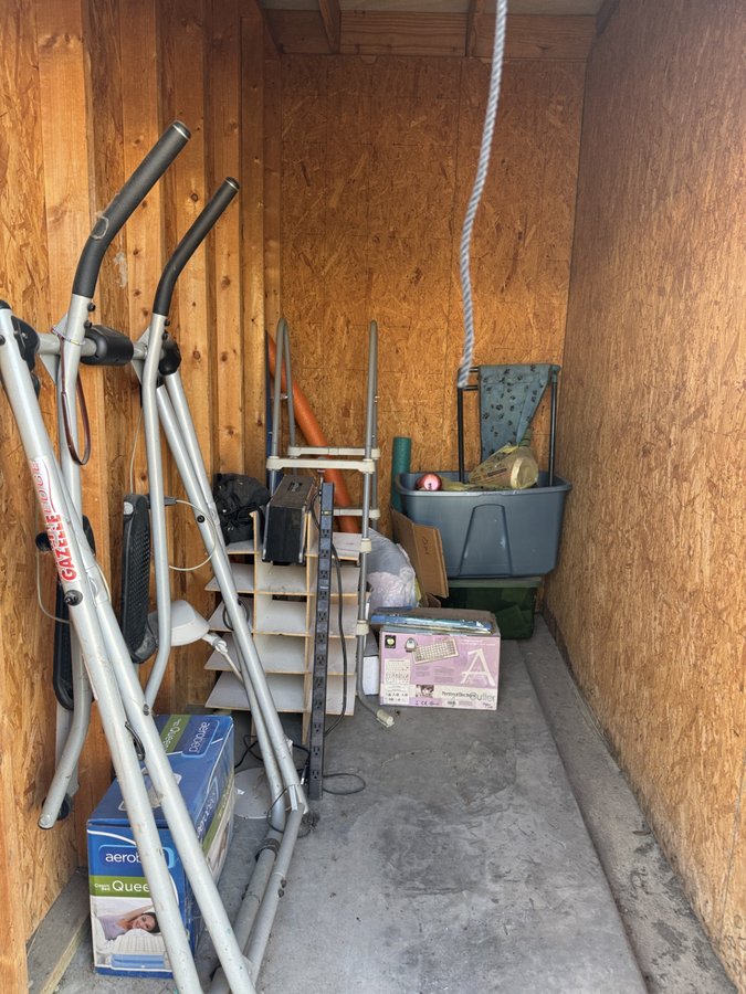 5 x 10 storage unit in Joliet, IL