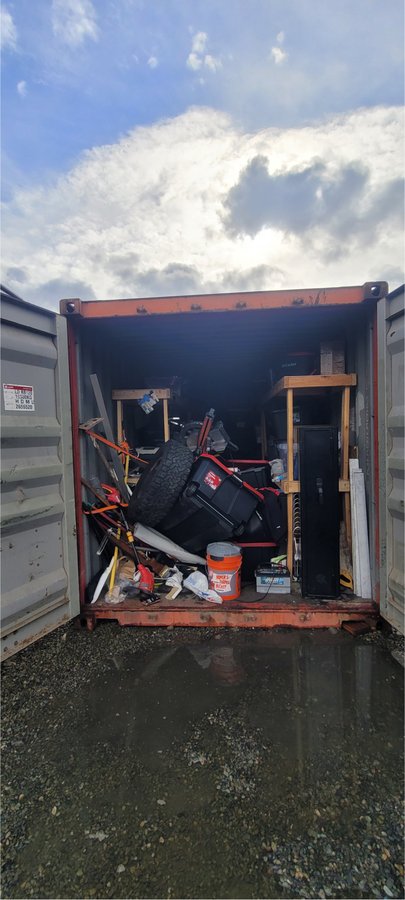 8 x 20 storage unit in Maple Valley, WA