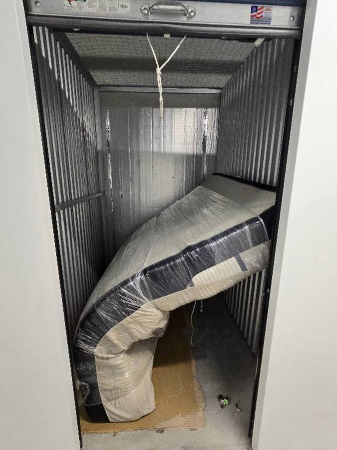 5 x 10 storage unit in Tampa, FL