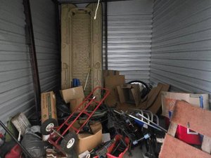 10 x 10 storage unit in Dallas, TX