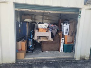 10 x 10 unit in Richmond