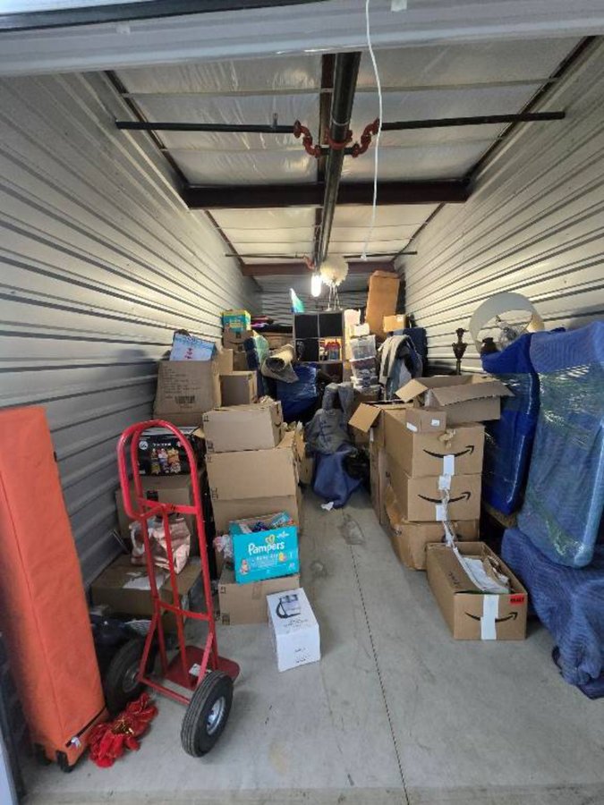 10 x 30 storage unit in Dallas, TX