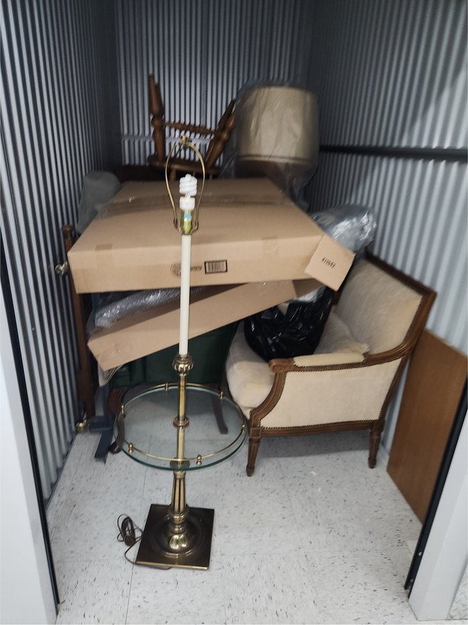 5 x 10 storage unit in Naperville, IL
