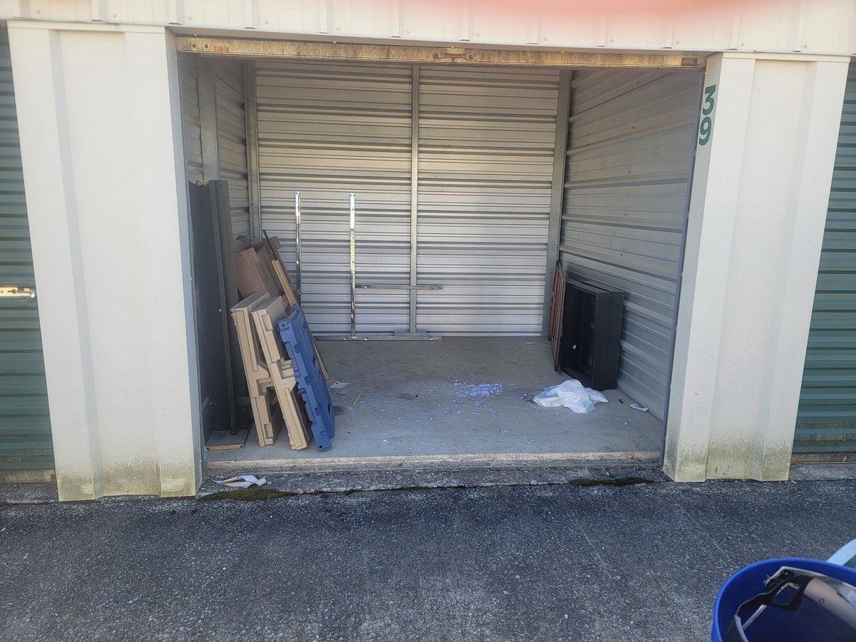 10 x 10 storage unit in Richmond, KY