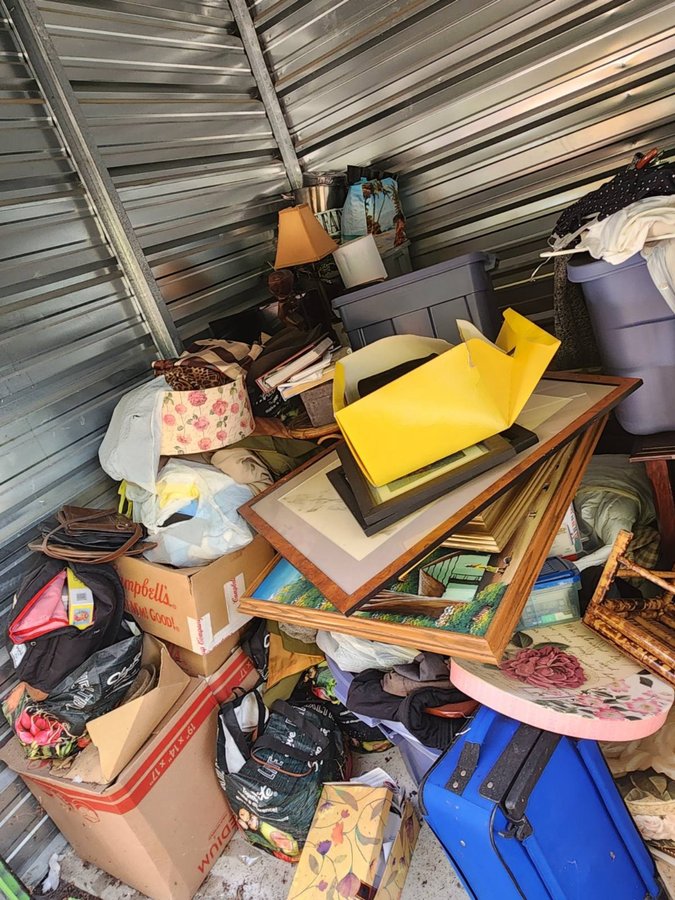 10 x 10 storage unit in Woodbury Heights, NJ