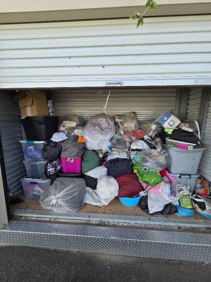 10 x 5 storage unit in Richwood, TX