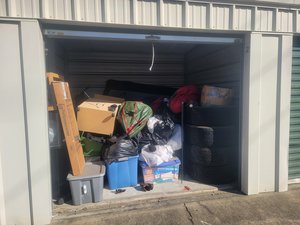 10 x 10 unit in Richmond