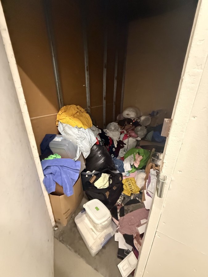 5 x 10 storage unit in South Gate, CA