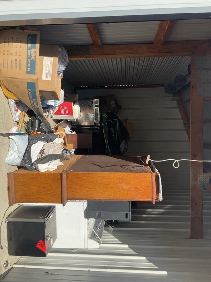 10 x 15 storage unit in Indianapolis, IN