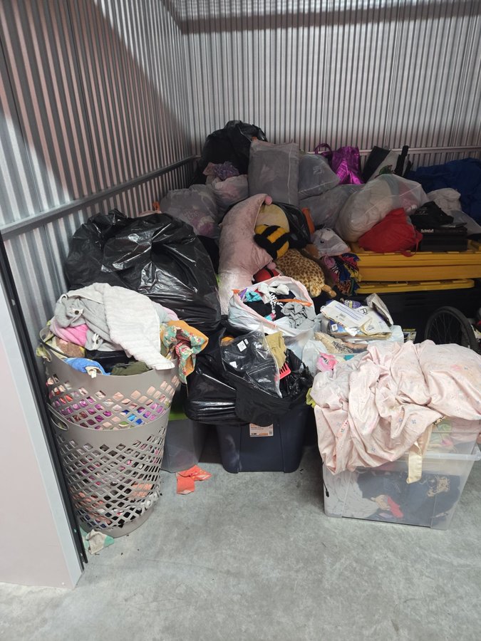 10 x 10 storage unit in Baltimore, MD