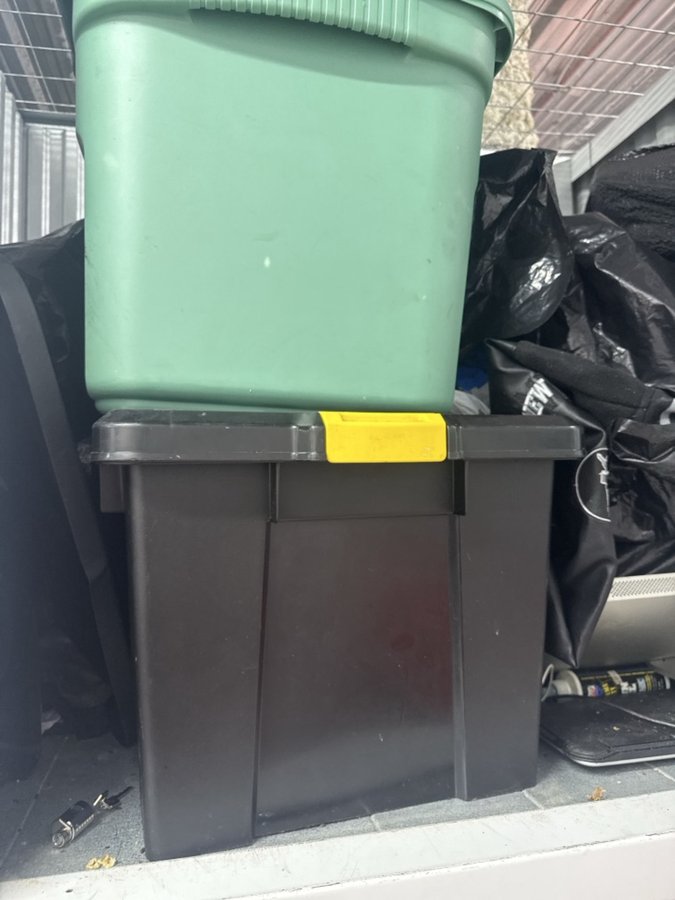 5 x 4 storage unit in Baltimore, MD