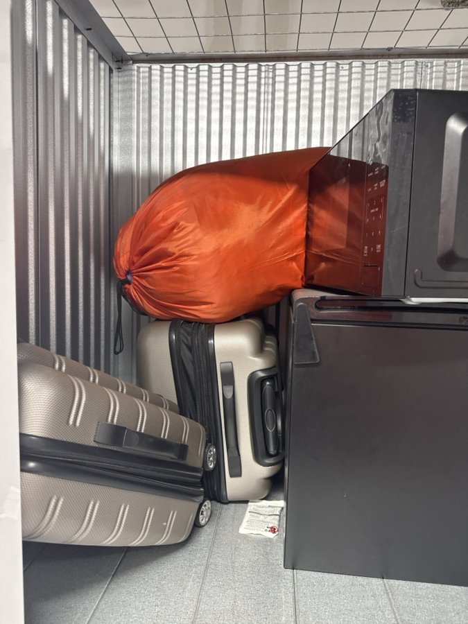 5 x 4 storage unit in Baltimore, MD