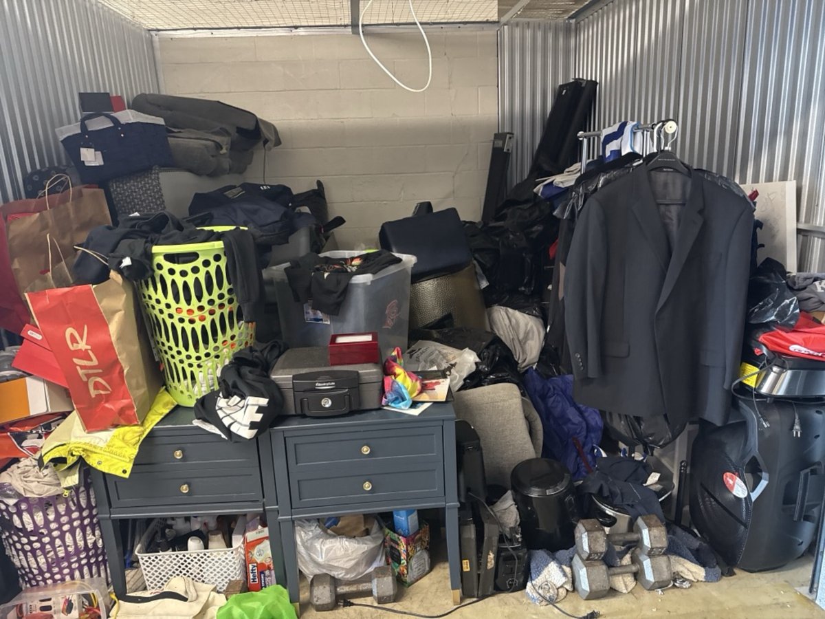 10 x 10 storage unit in Glen Burnie, MD