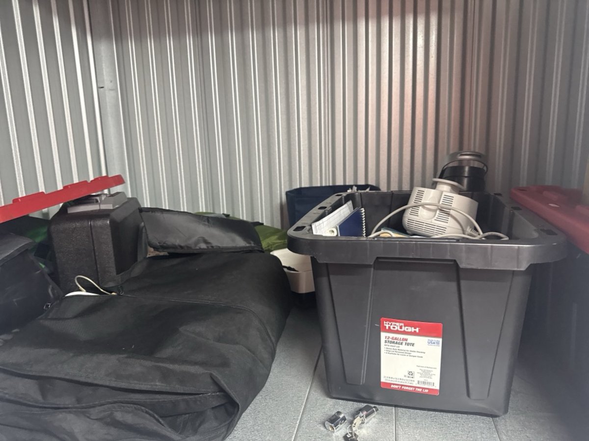 5 x 4 storage unit in Baltimore, MD